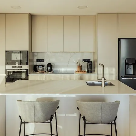 The View At The Downtown 公寓